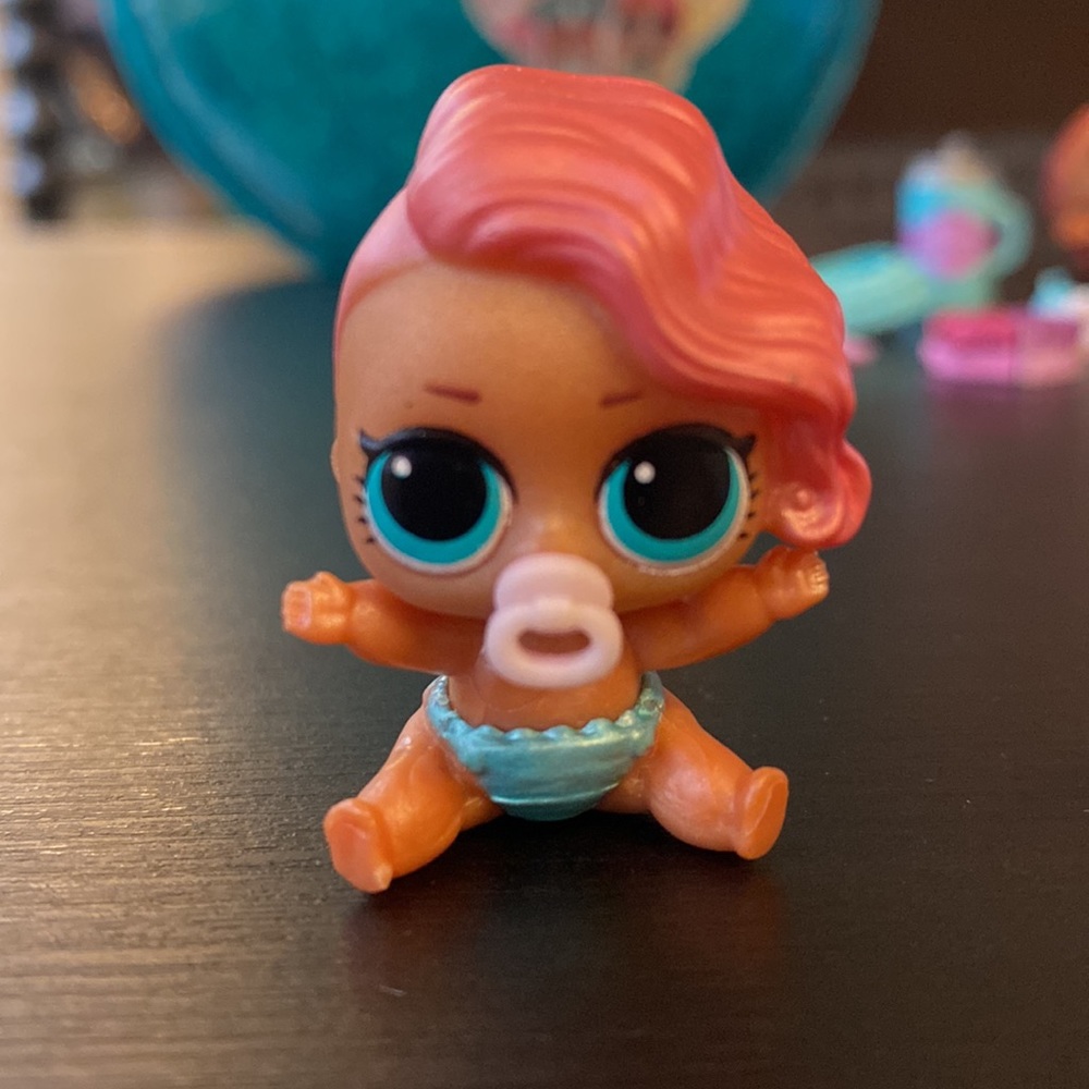 LOL PEARL SURPRISE with case - Picture 9 of 12